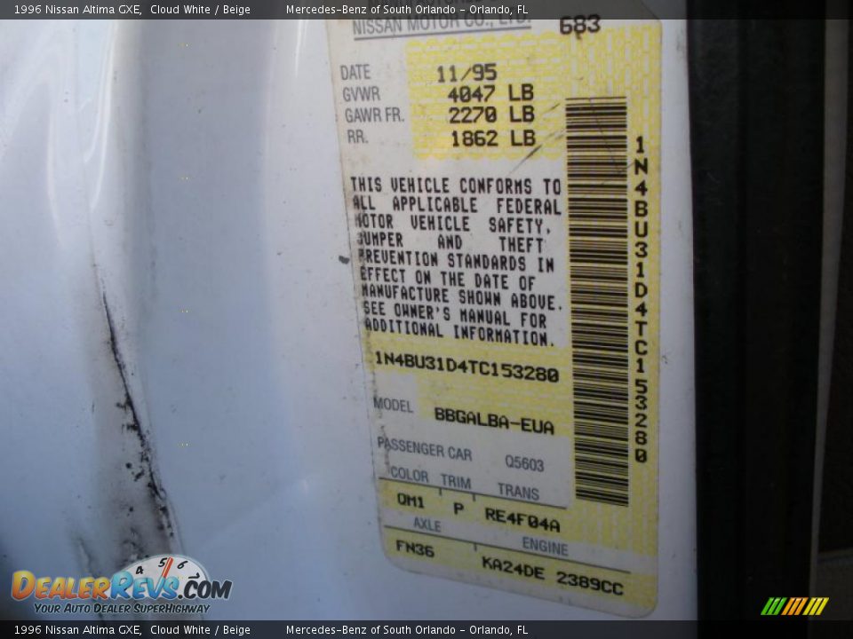 1996 Nissan Altima GXE Cloud White / Beige Photo #25