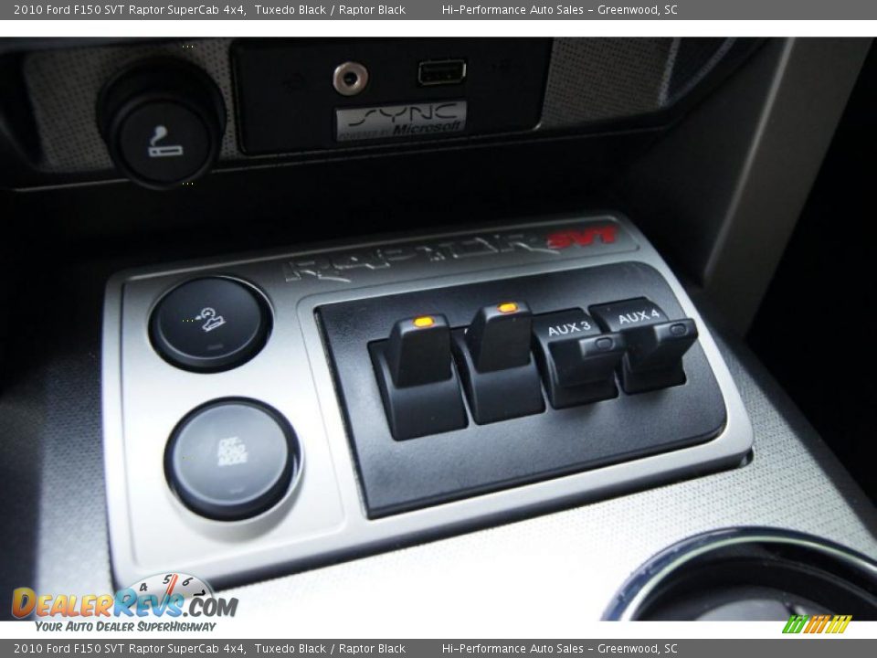Controls of 2010 Ford F150 SVT Raptor SuperCab 4x4 Photo #17