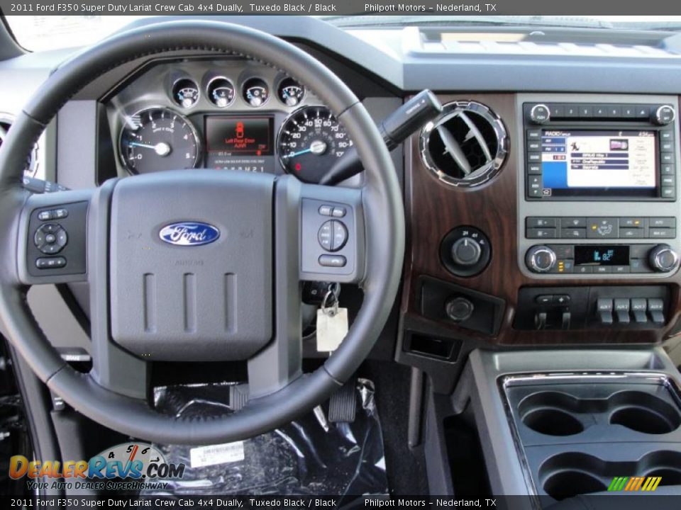 Black Interior - 2011 Ford F350 Super Duty Lariat Crew Cab 4x4 Dually Photo #28