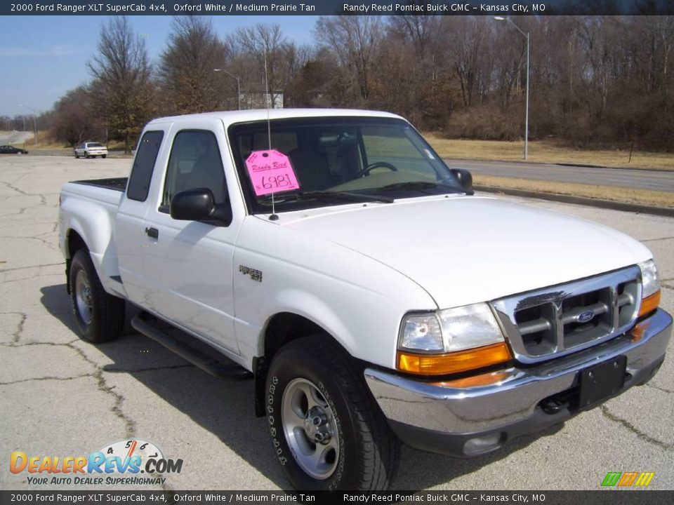 2000 Ford Ranger XLT SuperCab 4x4 Oxford White / Medium Prairie Tan Photo #2