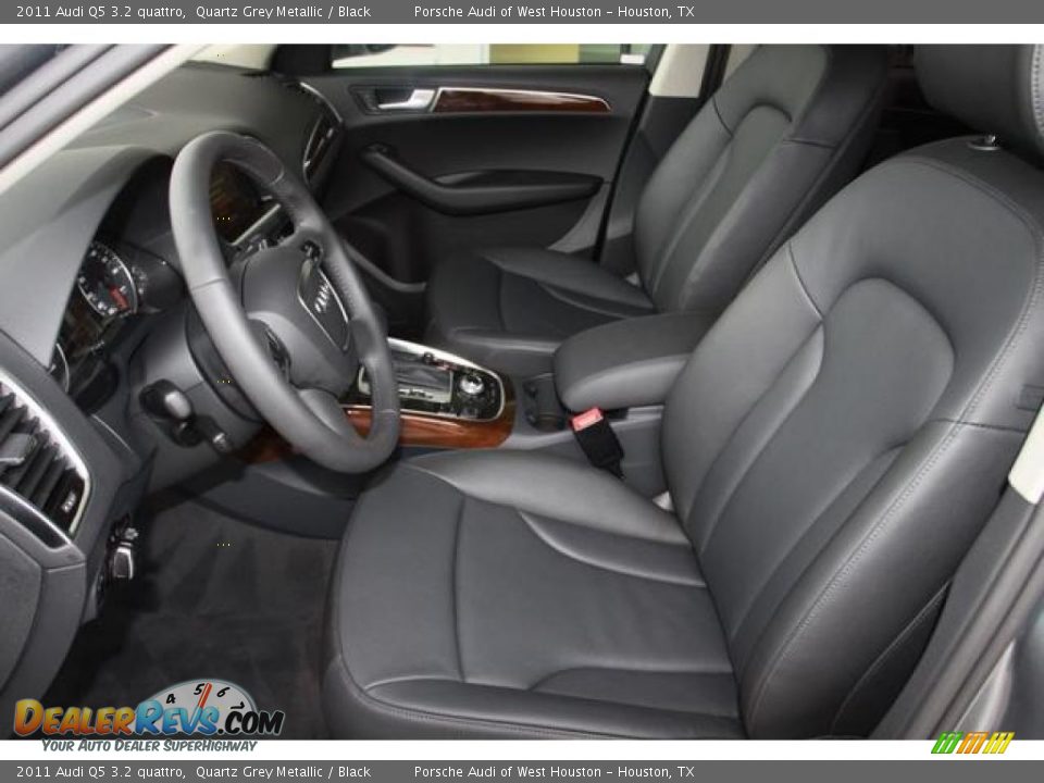 Black Interior - 2011 Audi Q5 3.2 quattro Photo #8