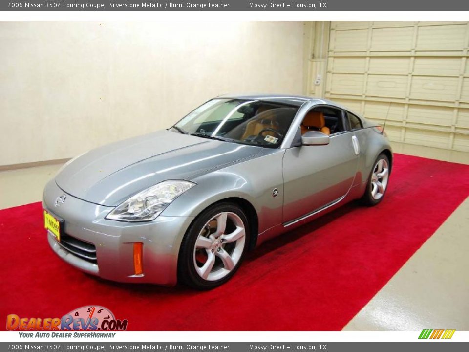 Front 3/4 View of 2006 Nissan 350Z Touring Coupe Photo #3