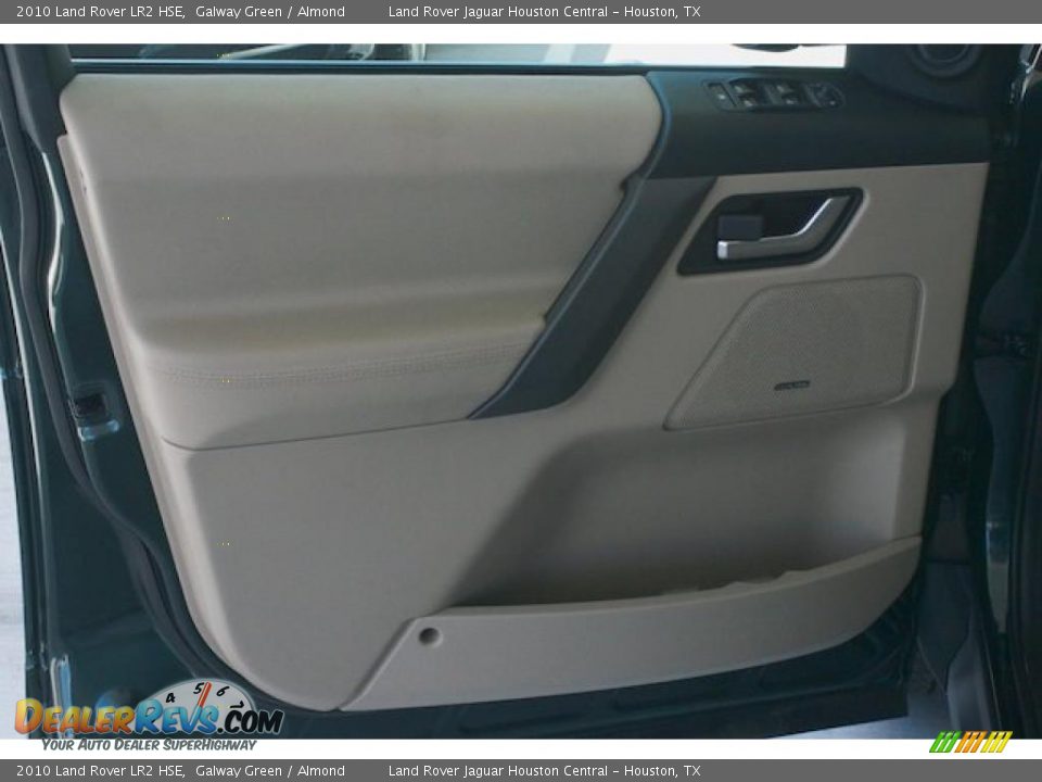 2010 Land Rover LR2 HSE Galway Green / Almond Photo #17