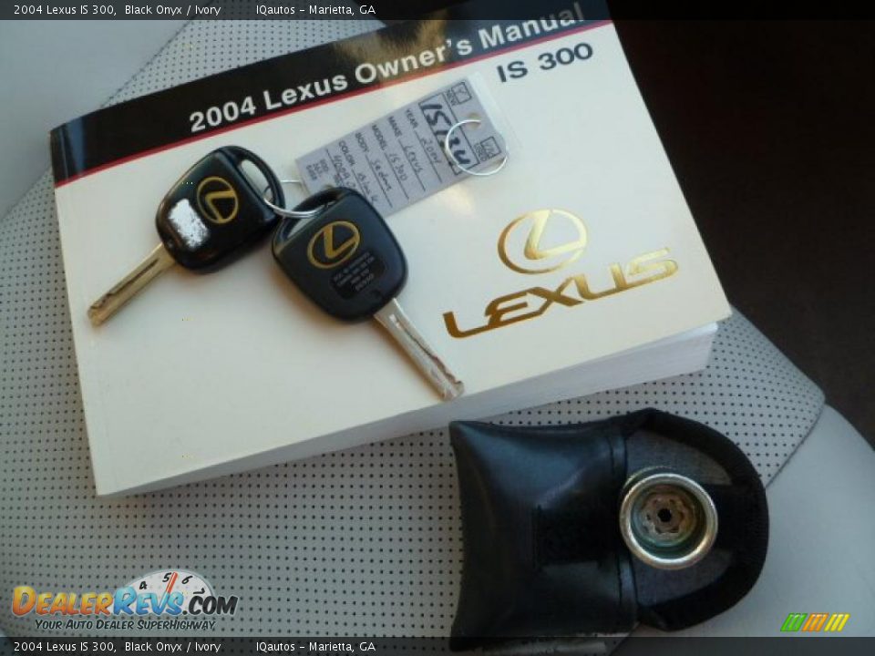 2004 Lexus IS 300 Black Onyx / Ivory Photo #29