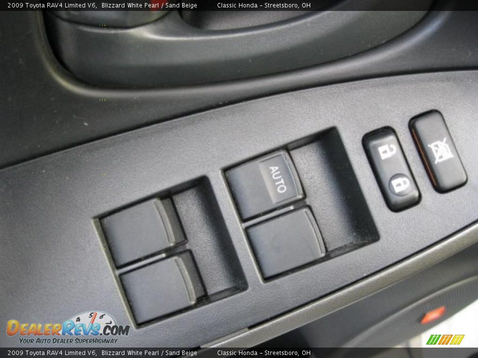 Controls of 2009 Toyota RAV4 Limited V6 Photo #16