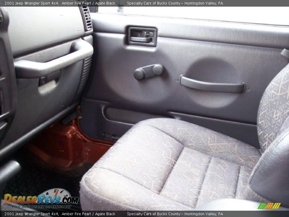 2001 Jeep Wrangler Sport 4x4 Amber Fire Pearl / Agate Black Photo #33