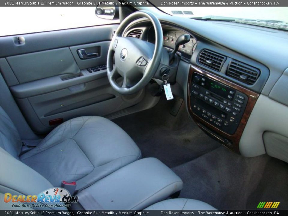Dashboard of 2001 Mercury Sable LS Premium Wagon Photo #20