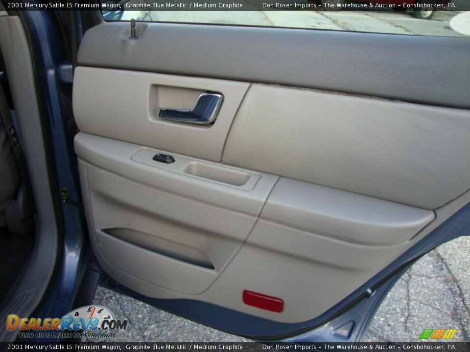 Door Panel of 2001 Mercury Sable LS Premium Wagon Photo #23