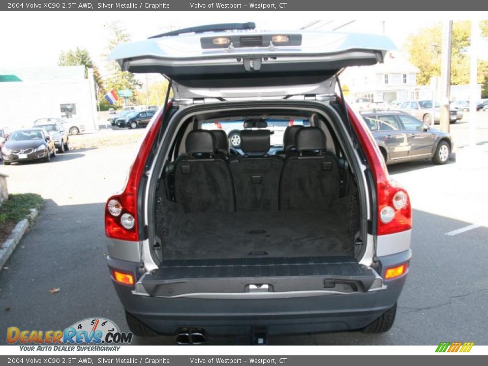 2004 Volvo XC90 2.5T AWD Trunk Photo #8