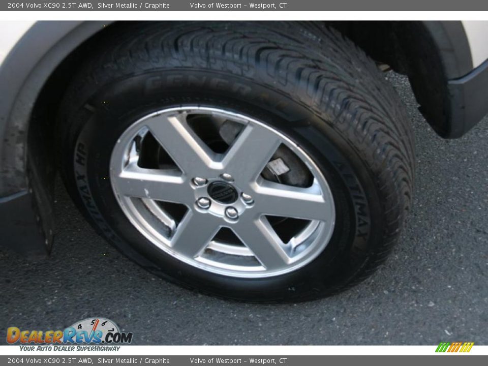 2004 Volvo XC90 2.5T AWD Wheel Photo #14