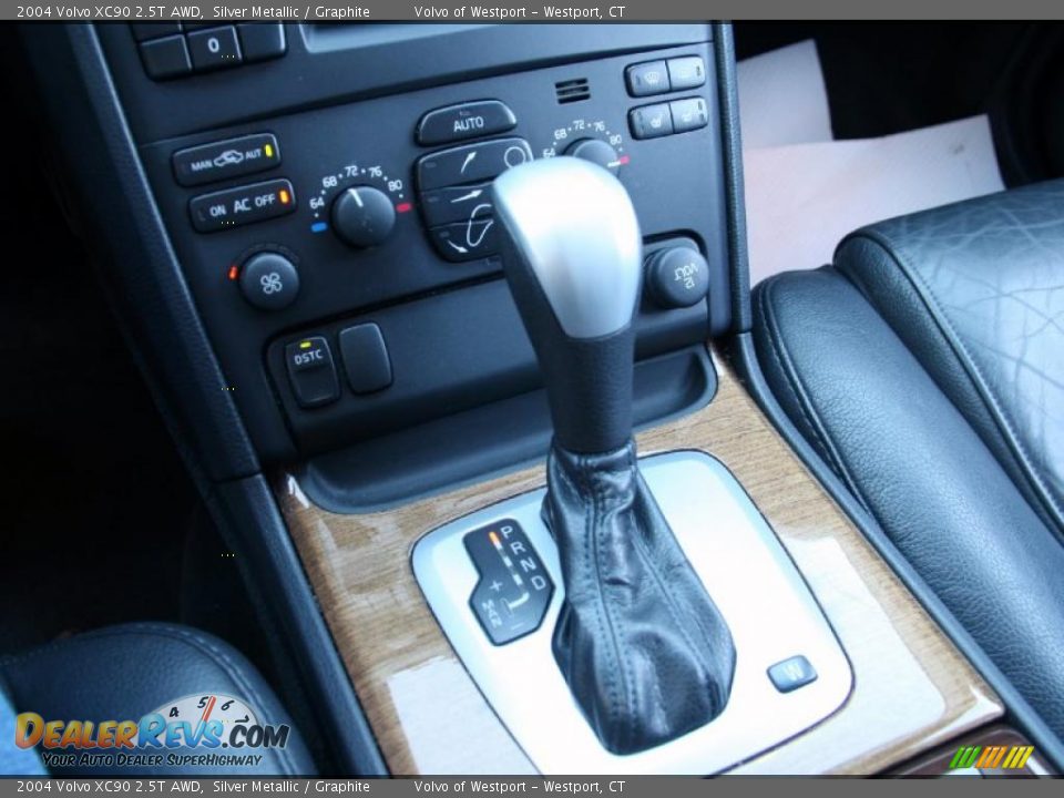 2004 Volvo XC90 2.5T AWD Shifter Photo #15