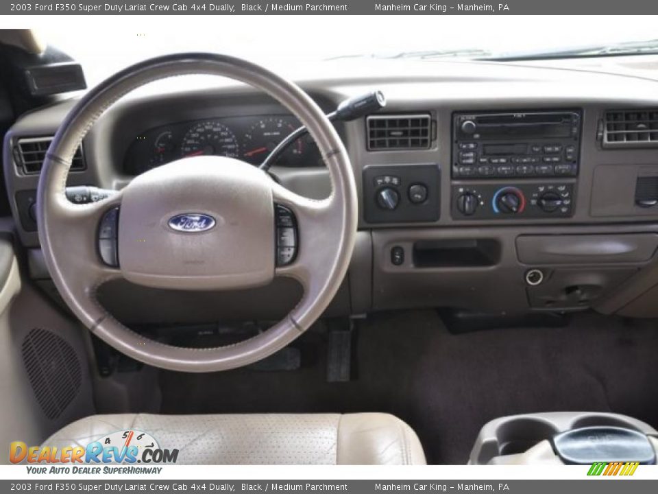 Dashboard of 2003 Ford F350 Super Duty Lariat Crew Cab 4x4 Dually Photo #5