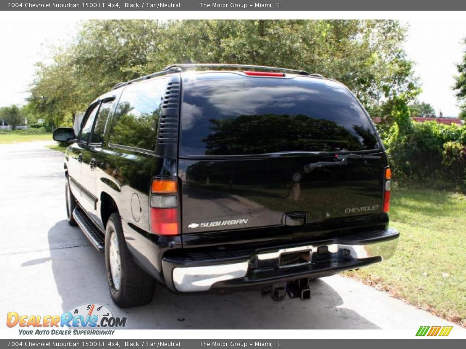 2004 Chevrolet Suburban 1500 LT 4x4 Black / Tan/Neutral Photo #7