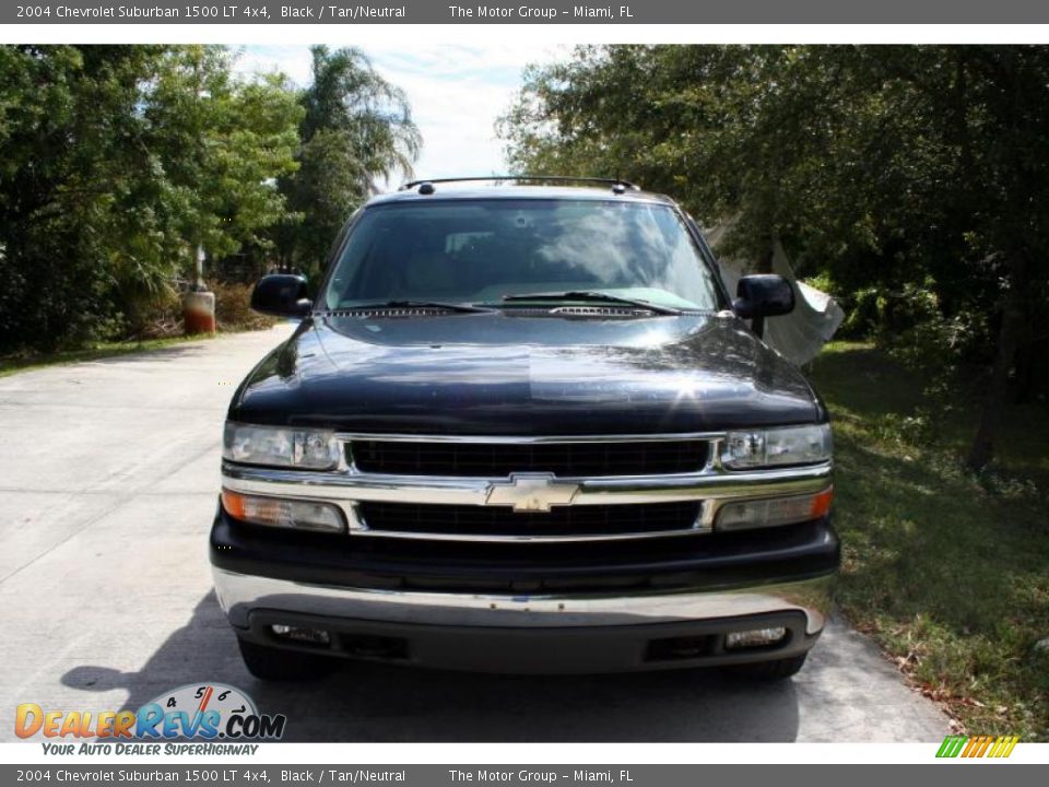 2004 Chevrolet Suburban 1500 LT 4x4 Black / Tan/Neutral Photo #16