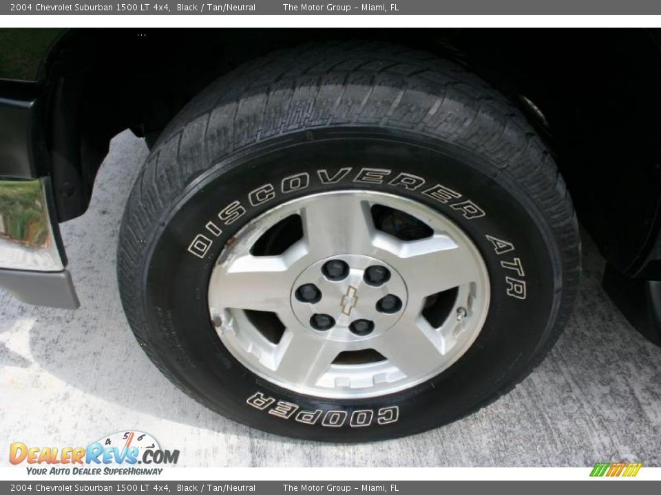 2004 Chevrolet Suburban 1500 LT 4x4 Wheel Photo #25