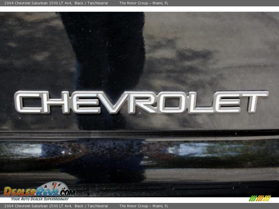 2004 Chevrolet Suburban 1500 LT 4x4 Black / Tan/Neutral Photo #30