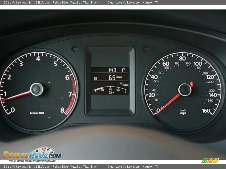 Dashboard of 2011 Volkswagen Jetta SEL Sedan Photo #19