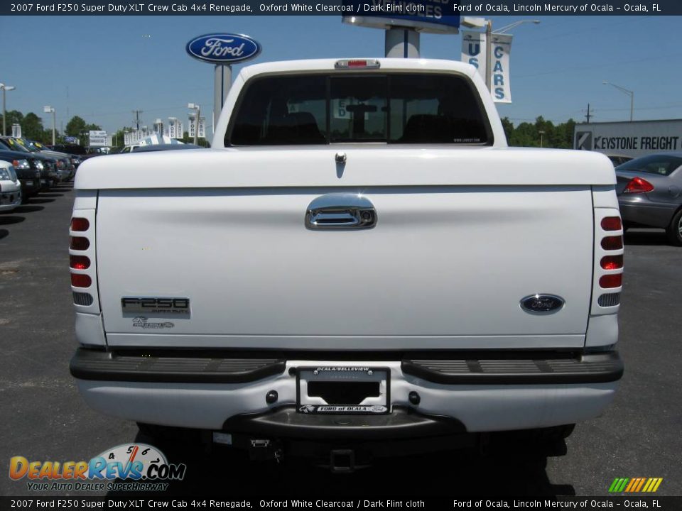 2007 Ford F250 Super Duty XLT Crew Cab 4x4 Renegade Oxford White Clearcoat / Dark Flint cloth Photo #5