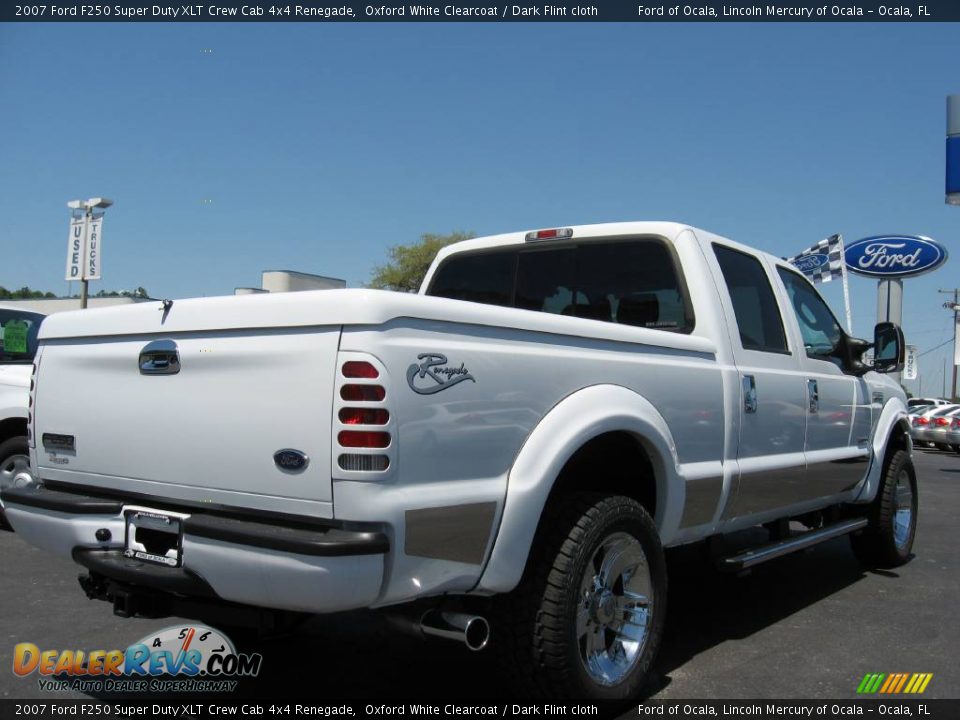 2007 Ford F250 Super Duty XLT Crew Cab 4x4 Renegade Oxford White Clearcoat / Dark Flint cloth Photo #6