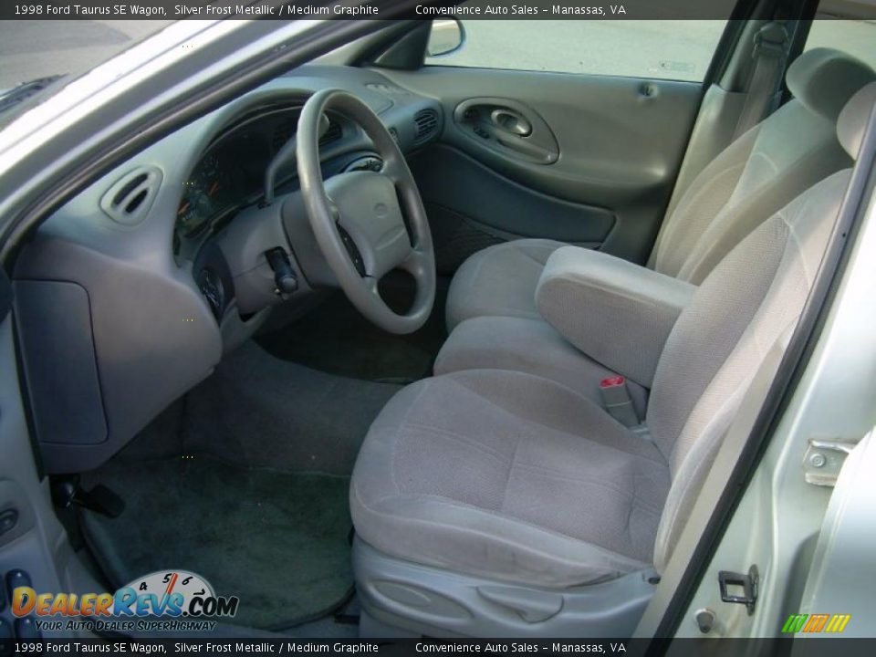 Medium Graphite Interior - 1998 Ford Taurus SE Wagon Photo #12