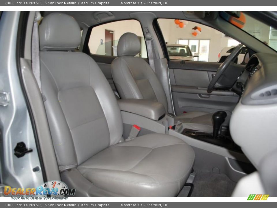 Medium Graphite Interior - 2002 Ford Taurus SES Photo #20