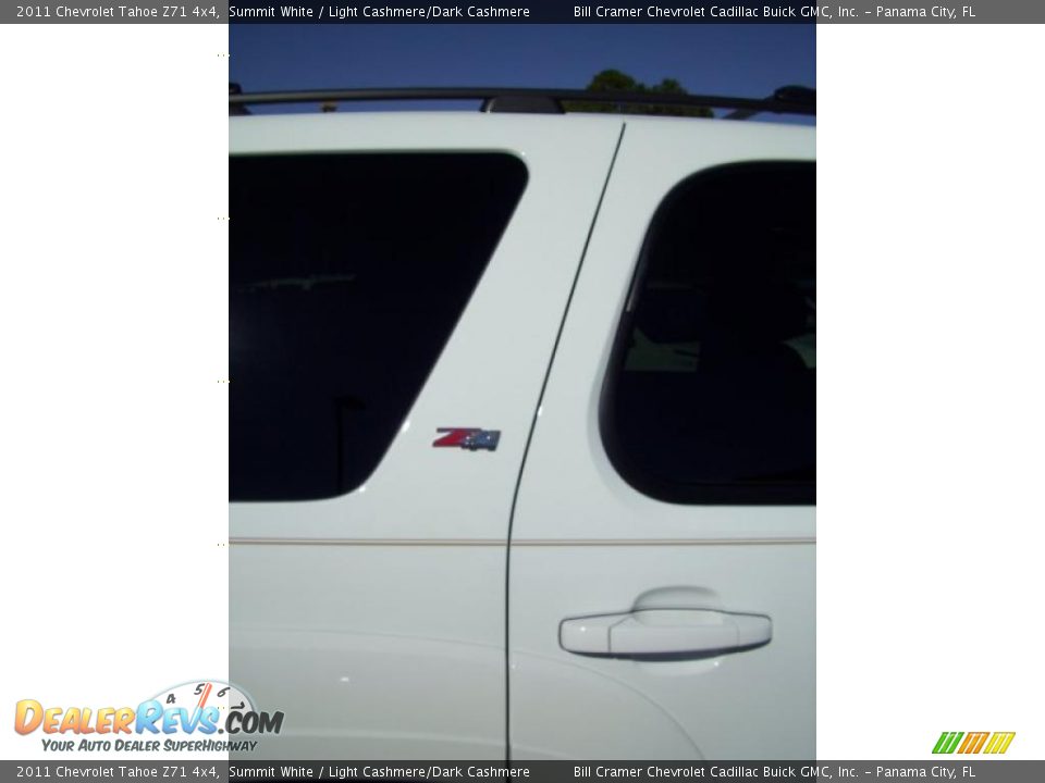 2011 Chevrolet Tahoe Z71 4x4 Summit White / Light Cashmere/Dark Cashmere Photo #2