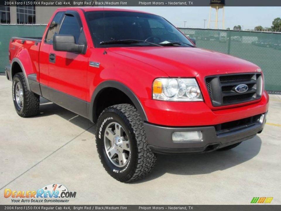 Front 3/4 View of 2004 Ford F150 FX4 Regular Cab 4x4 Photo #1