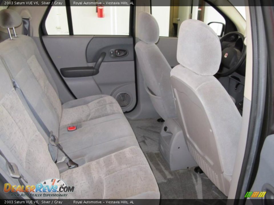 Gray Interior - 2003 Saturn VUE V6 Photo #12