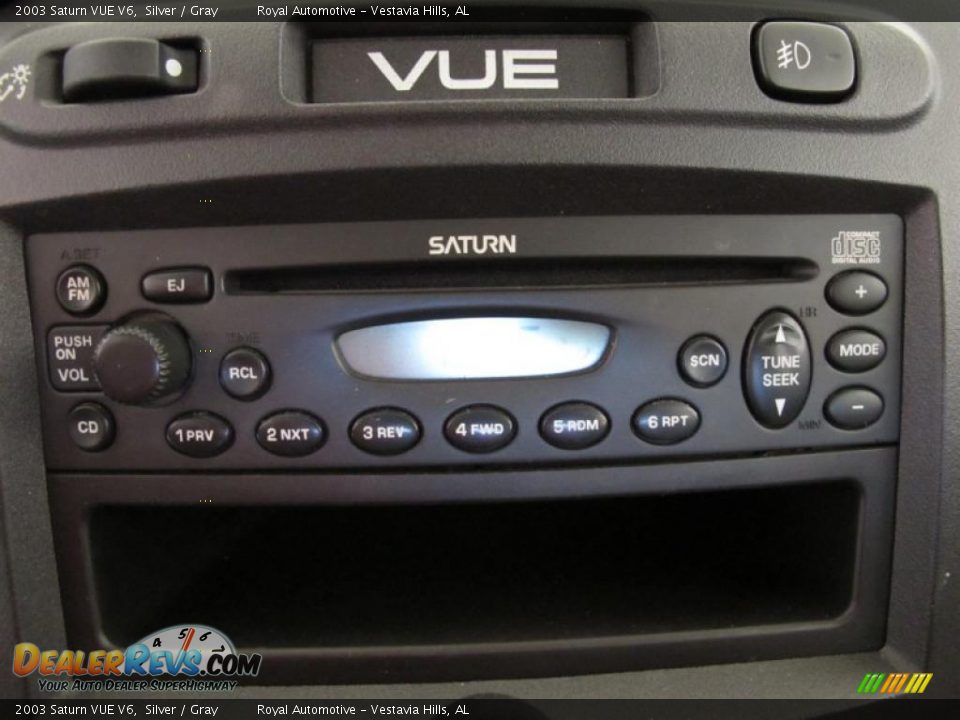 2003 Saturn VUE V6 Silver / Gray Photo #19