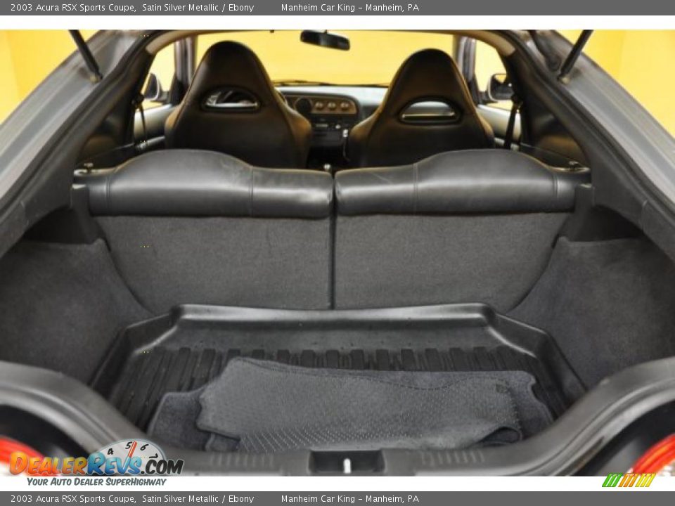 2003 Acura RSX Sports Coupe Trunk Photo 12