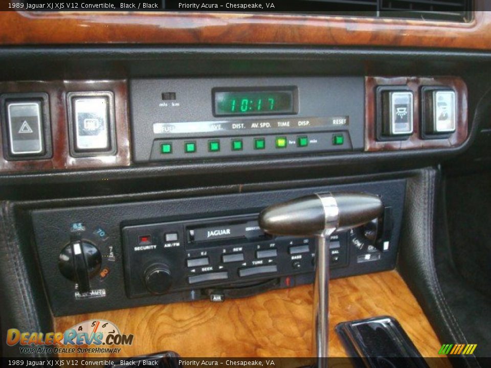 Controls of 1989 Jaguar XJ XJS V12 Convertible Photo #22