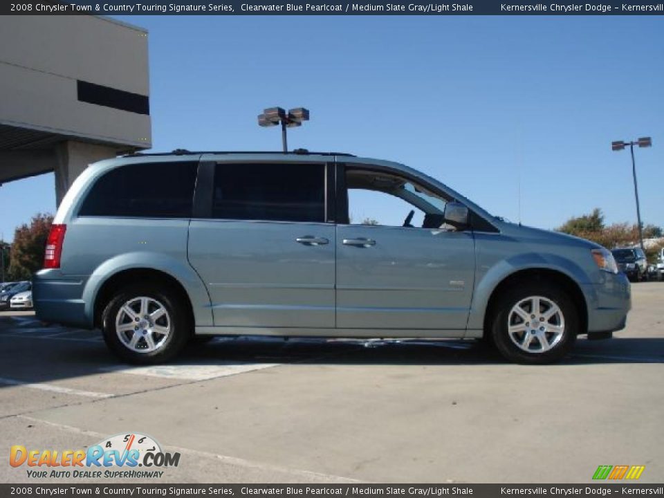 2008 Chrysler Town & Country Touring Signature Series Clearwater Blue Pearlcoat / Medium Slate Gray/Light Shale Photo #2