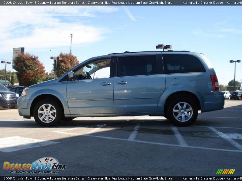 2008 Chrysler Town & Country Touring Signature Series Clearwater Blue Pearlcoat / Medium Slate Gray/Light Shale Photo #6