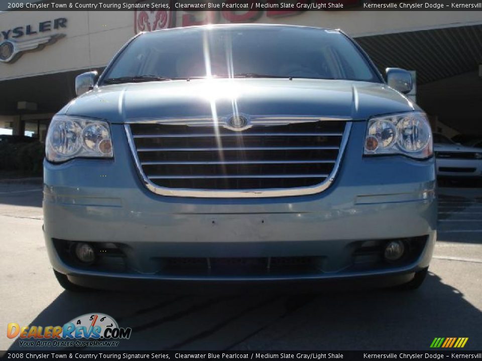 2008 Chrysler Town & Country Touring Signature Series Clearwater Blue Pearlcoat / Medium Slate Gray/Light Shale Photo #8
