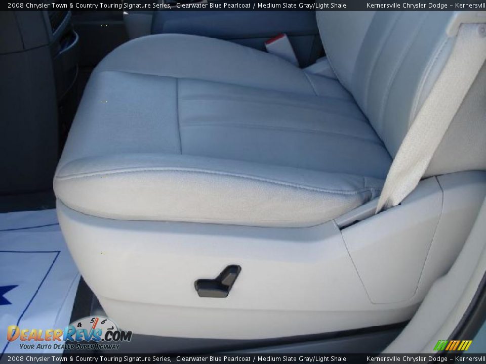 2008 Chrysler Town & Country Touring Signature Series Clearwater Blue Pearlcoat / Medium Slate Gray/Light Shale Photo #10