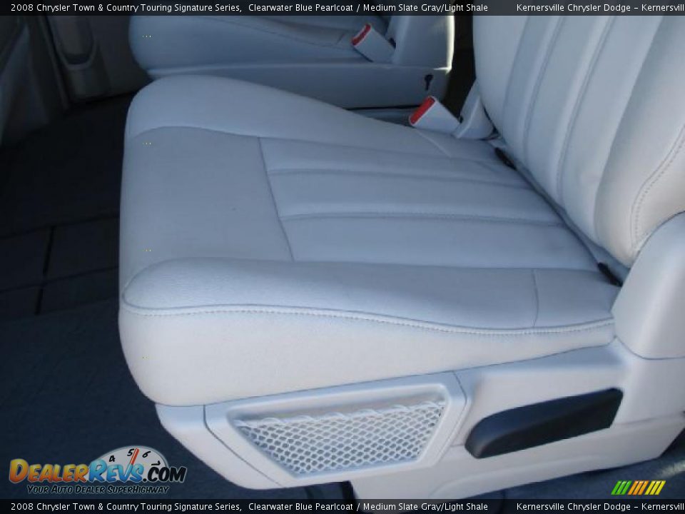 2008 Chrysler Town & Country Touring Signature Series Clearwater Blue Pearlcoat / Medium Slate Gray/Light Shale Photo #12