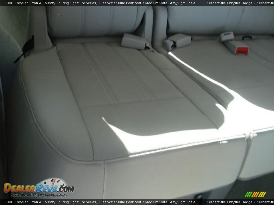 2008 Chrysler Town & Country Touring Signature Series Clearwater Blue Pearlcoat / Medium Slate Gray/Light Shale Photo #17