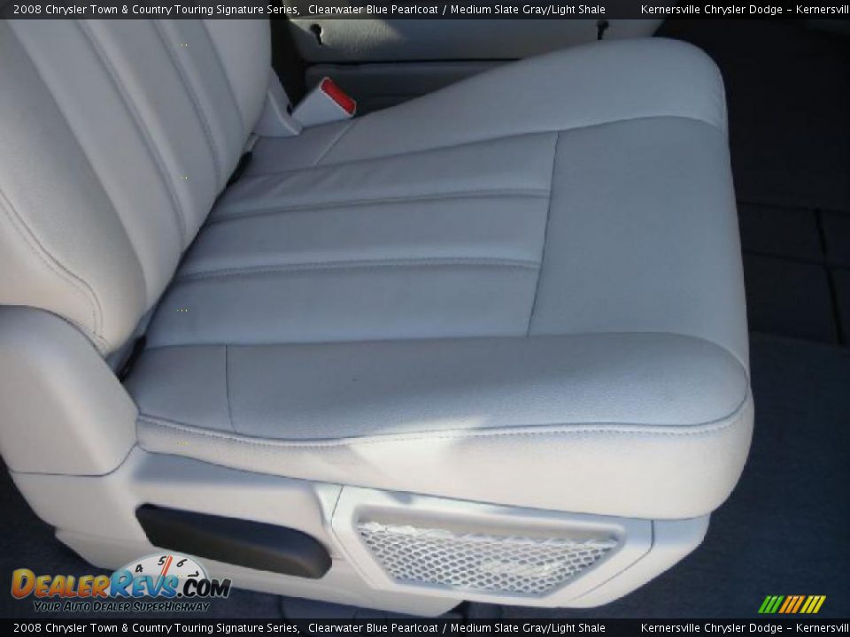 2008 Chrysler Town & Country Touring Signature Series Clearwater Blue Pearlcoat / Medium Slate Gray/Light Shale Photo #19