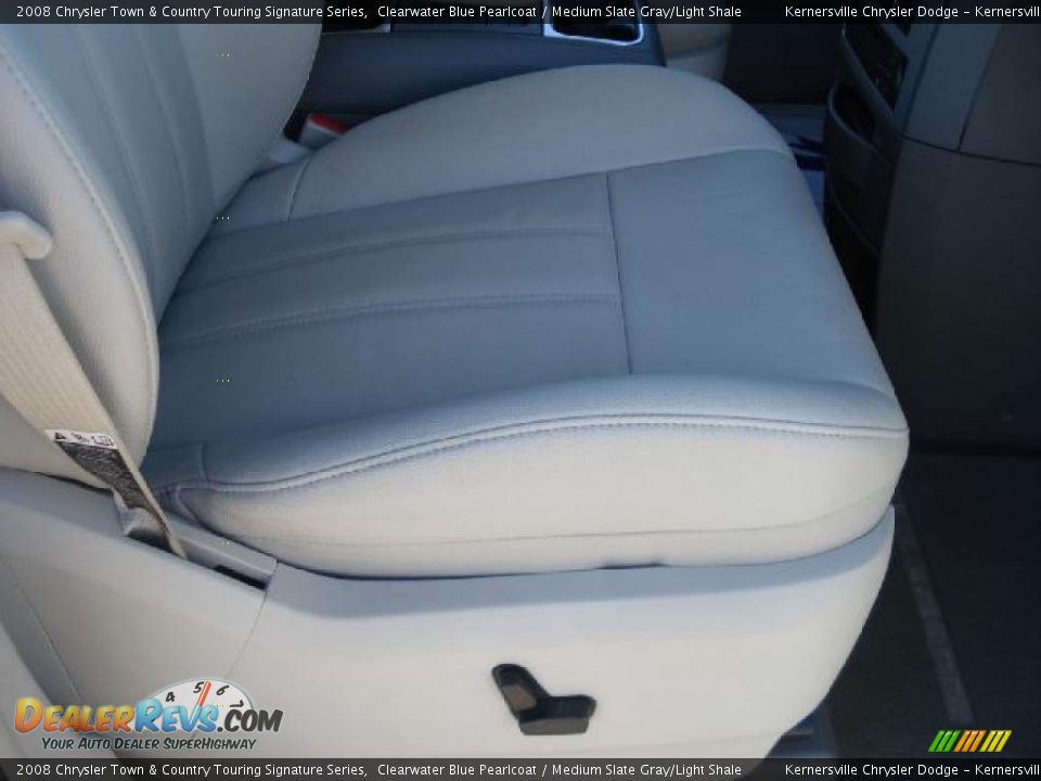 2008 Chrysler Town & Country Touring Signature Series Clearwater Blue Pearlcoat / Medium Slate Gray/Light Shale Photo #21