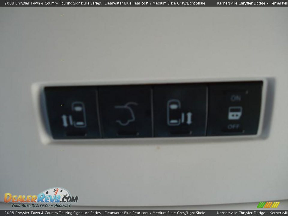 2008 Chrysler Town & Country Touring Signature Series Clearwater Blue Pearlcoat / Medium Slate Gray/Light Shale Photo #30