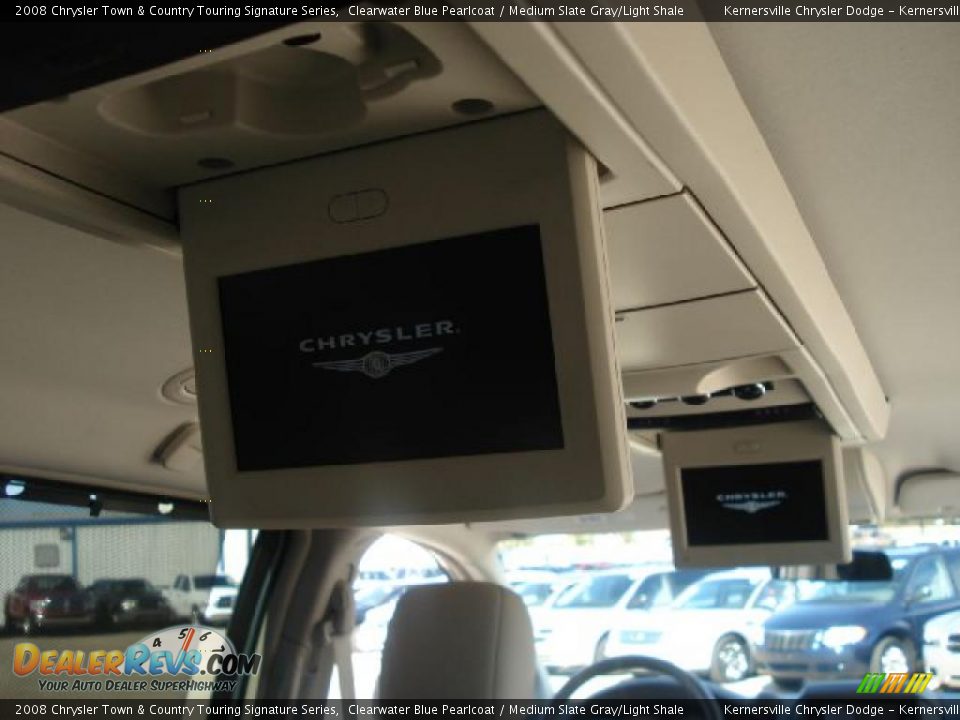 2008 Chrysler Town & Country Touring Signature Series Clearwater Blue Pearlcoat / Medium Slate Gray/Light Shale Photo #31