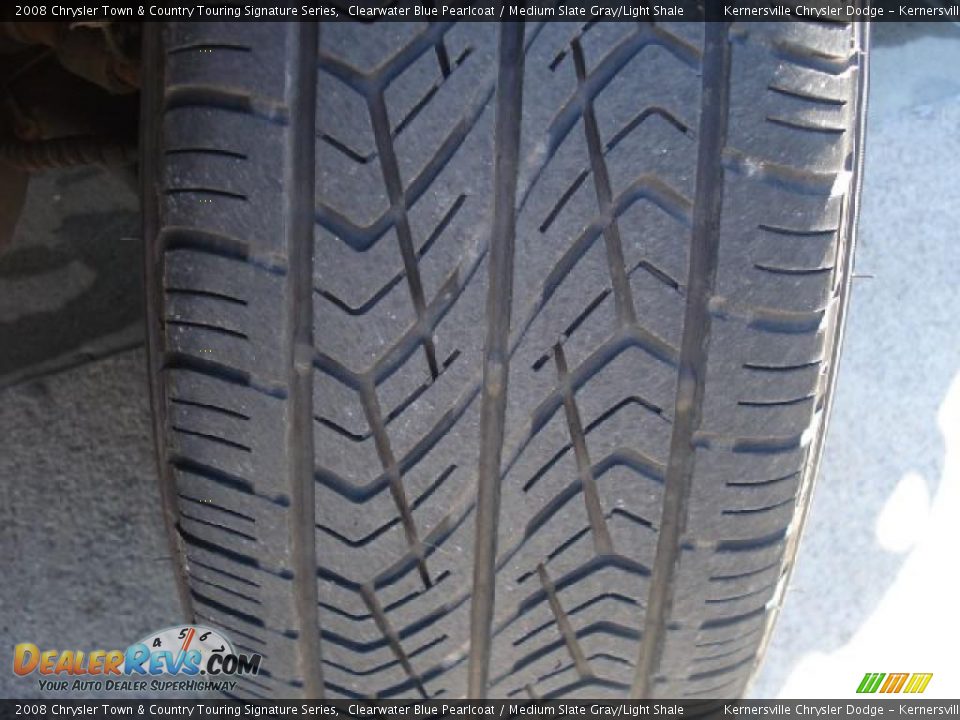 2008 Chrysler Town & Country Touring Signature Series Clearwater Blue Pearlcoat / Medium Slate Gray/Light Shale Photo #33