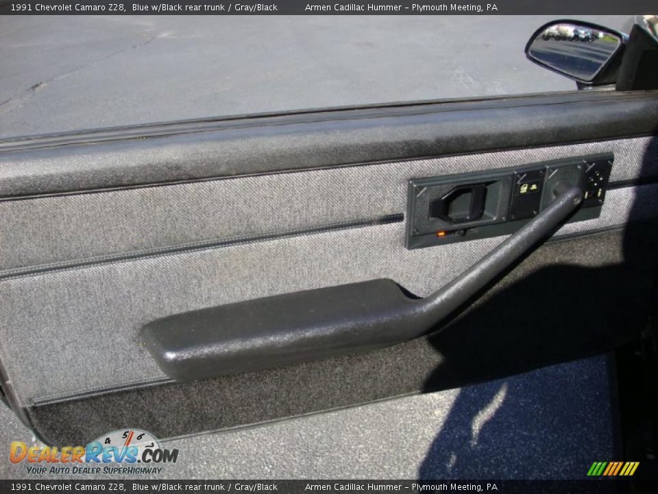 Door Panel of 1991 Chevrolet Camaro Z28 Photo #14