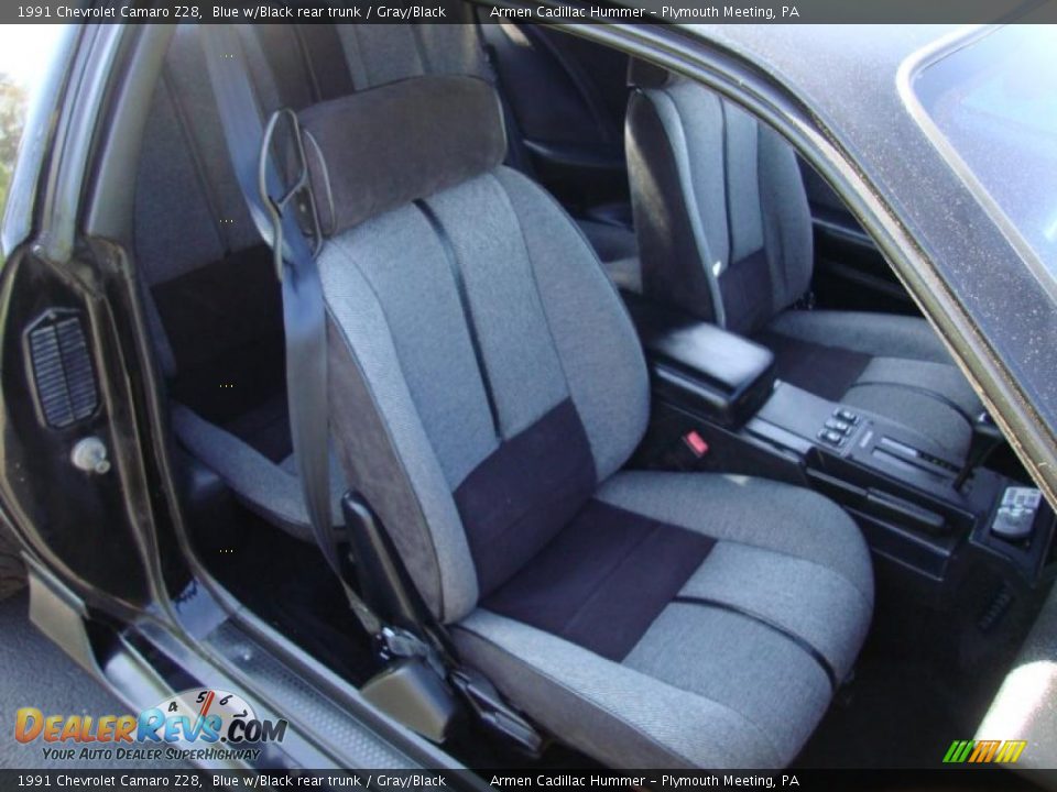 1991 Chevrolet Camaro Z28 Blue w/Black rear trunk / Gray/Black Photo #21