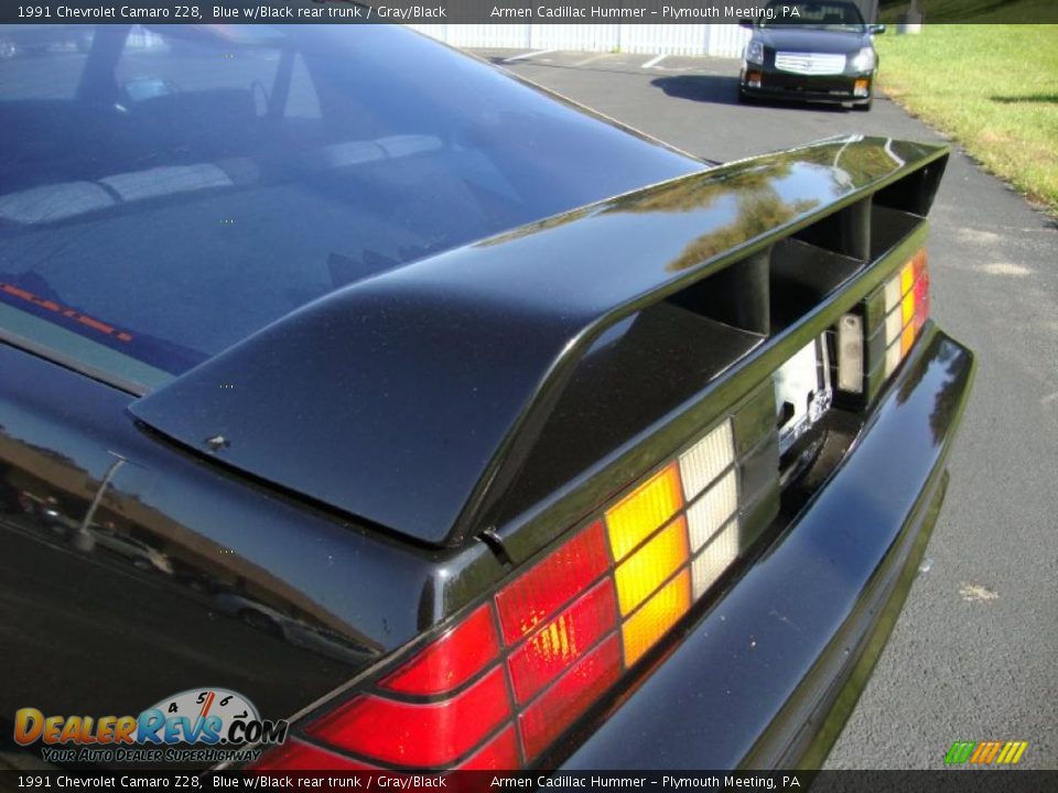 1991 Chevrolet Camaro Z28 Blue w/Black rear trunk / Gray/Black Photo #23