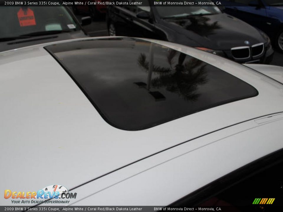 Sunroof of 2009 BMW 3 Series 335i Coupe Photo #7