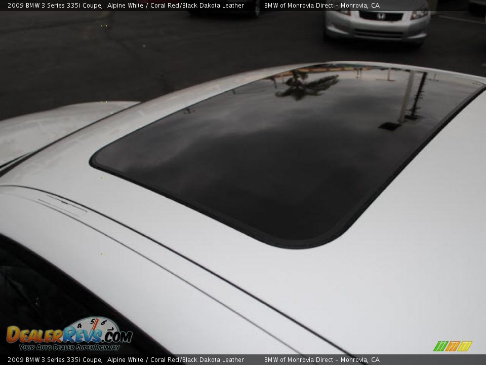 Sunroof of 2009 BMW 3 Series 335i Coupe Photo #13
