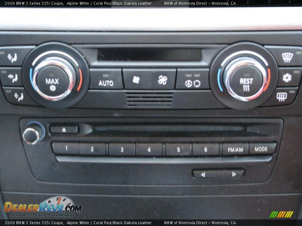 Controls of 2009 BMW 3 Series 335i Coupe Photo #23