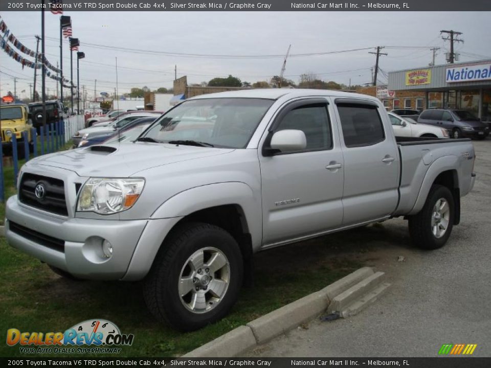 Front 3/4 View of 2005 Toyota Tacoma V6 TRD Sport Double Cab 4x4 Photo #1