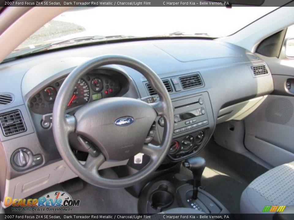 Charcoal/Light Flint Interior - 2007 Ford Focus ZX4 SE Sedan Photo #13